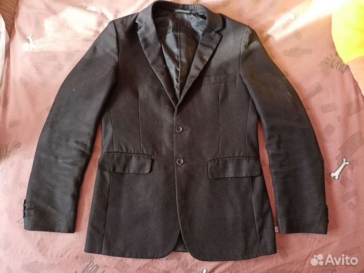 Пиджак школьный и брюки, на рост 160-164