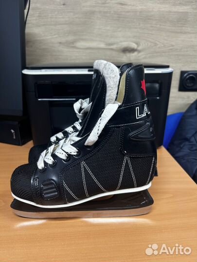 Коньки хоккейные детские 33 размер