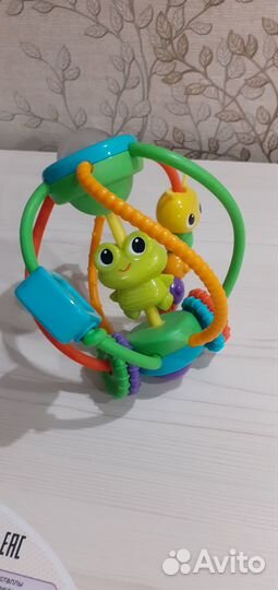 Развивающие игрушки для малышей пакетом