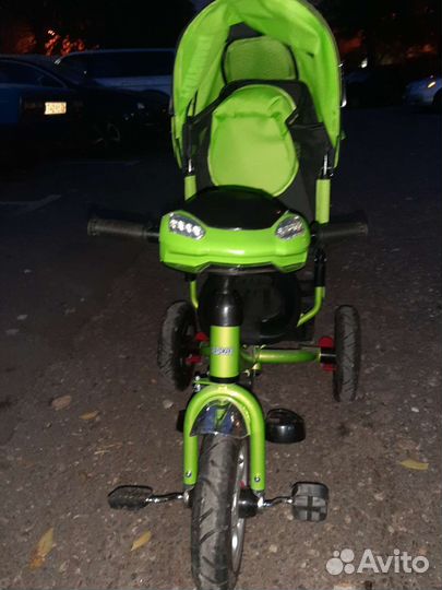Трехколесный велосипед Playsmart зелёный