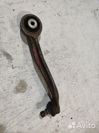 Рычаг передний левый верхний