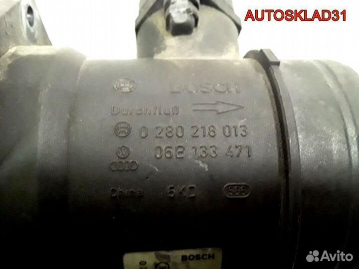 Расходомер воздуха Audi A6 C5 06B133471