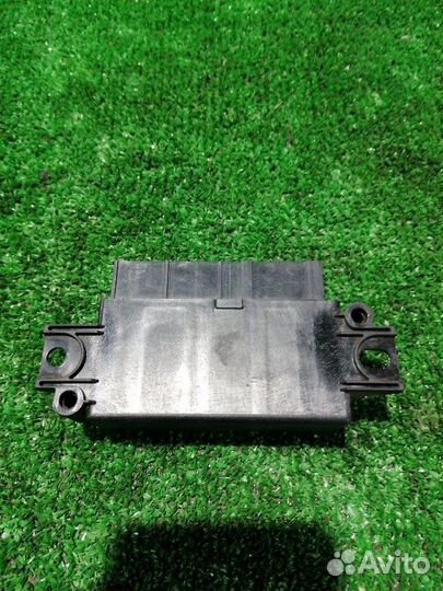 Блок управления парктроником Octavia (A7) Golf 7