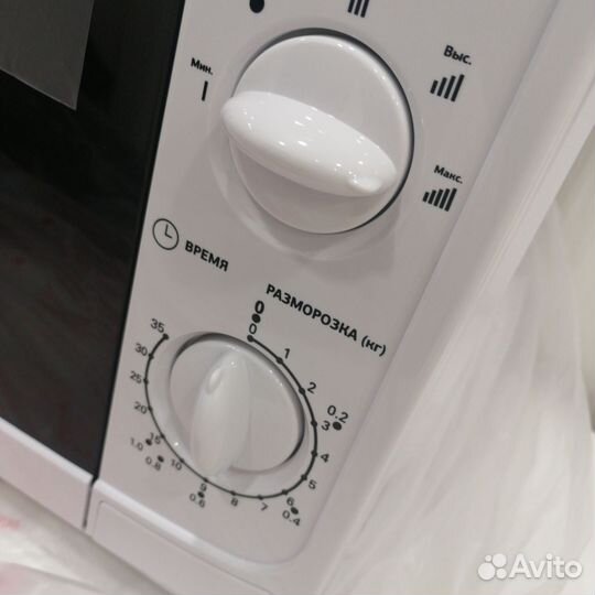 Микроволновка Starwind SWM5620 20л. 700Вт, новая