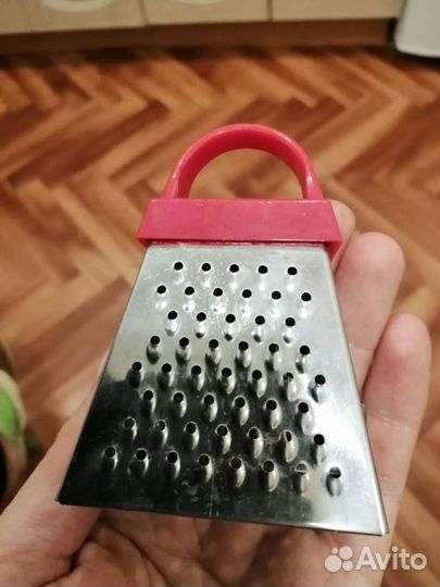 Нагрудник силиконовый, тёрка, ложка, вилка