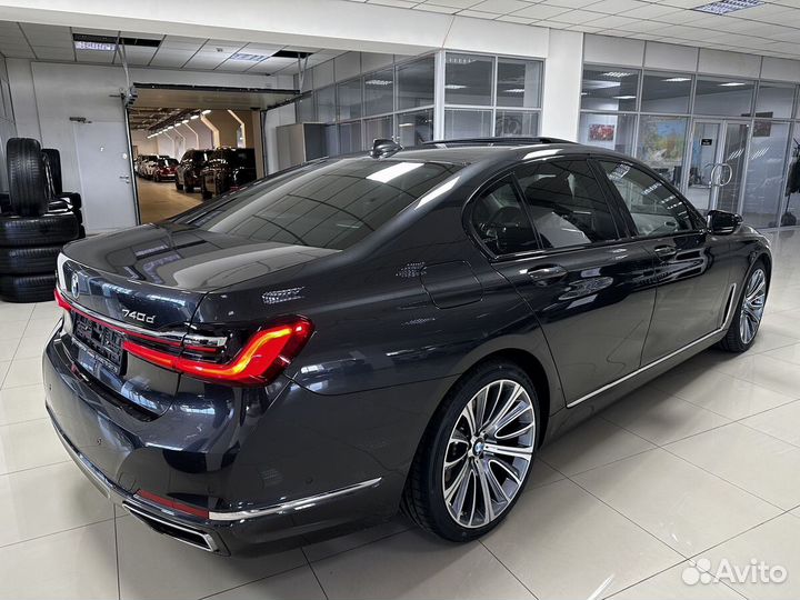 BMW 7 серия, 2022