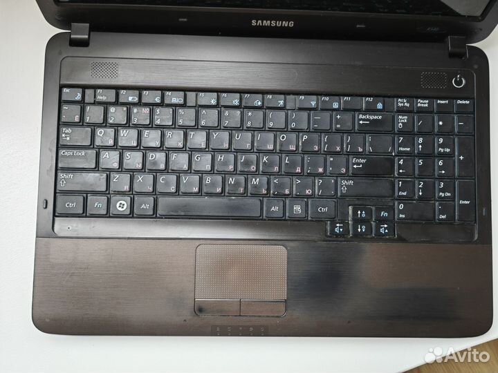 Ноутбук samsung R540