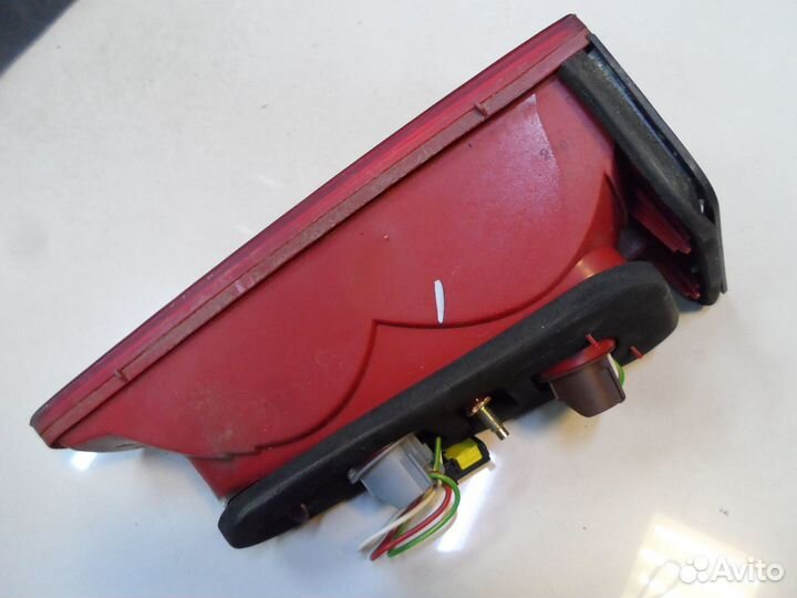 Задний фонарь внутренний Peugeot 607 синяя R