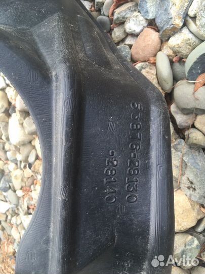 Подкрылок передний левый Toyota Noah AZR 60 65