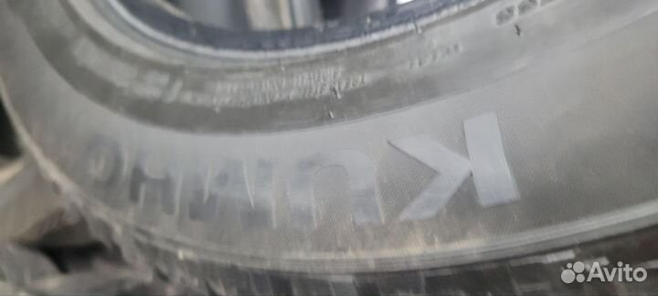 Kumho WinterCraft Ice WI31 225/55 R17