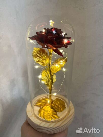 Роза в колбе с подсветкой