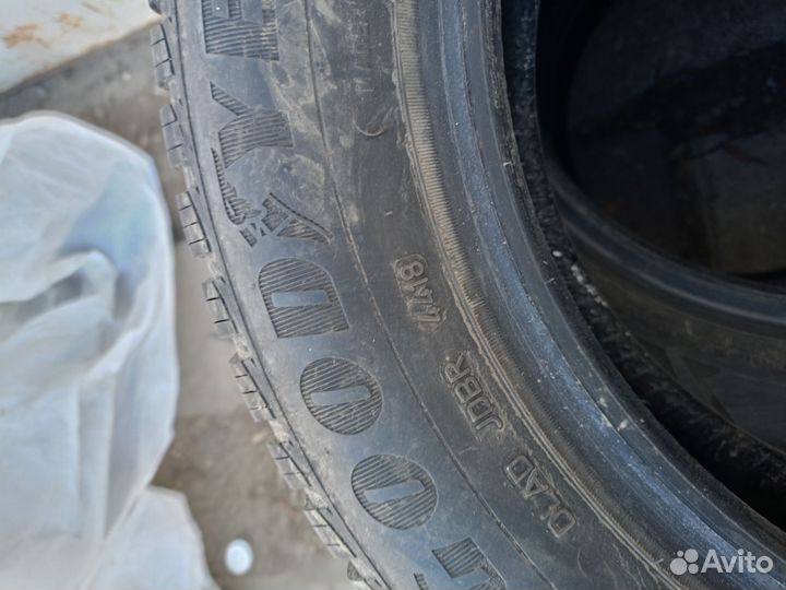 Goodyear UltraGrip 9 185/65 R15 92