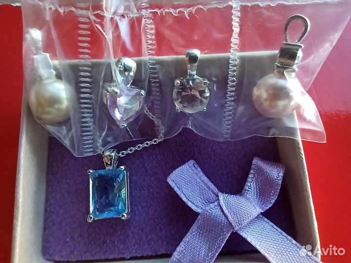 Бижутерия Набор подвесок и соотв.набор сережек-5шт