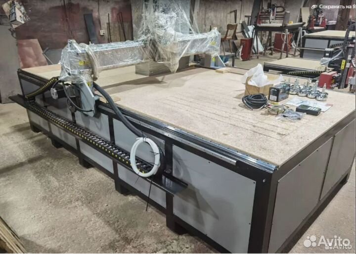 Фрезерный станок по дереву и двп с чпу