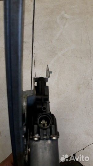 Стеклоподъемник электрический передний правый