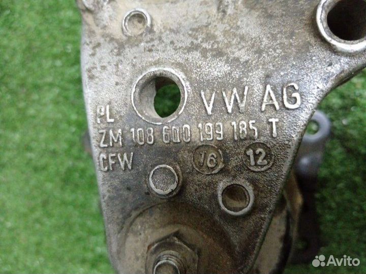 Опора двигателя правая Audi A1 8X1 caxb 47536 2012