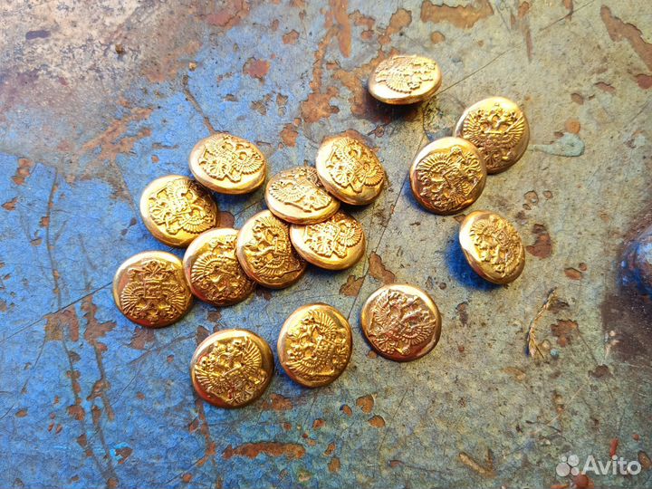 Пуговица из латуни