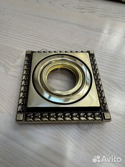 Потолчные светильники Испания