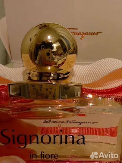 Духи женские Signorina 100 мл новые