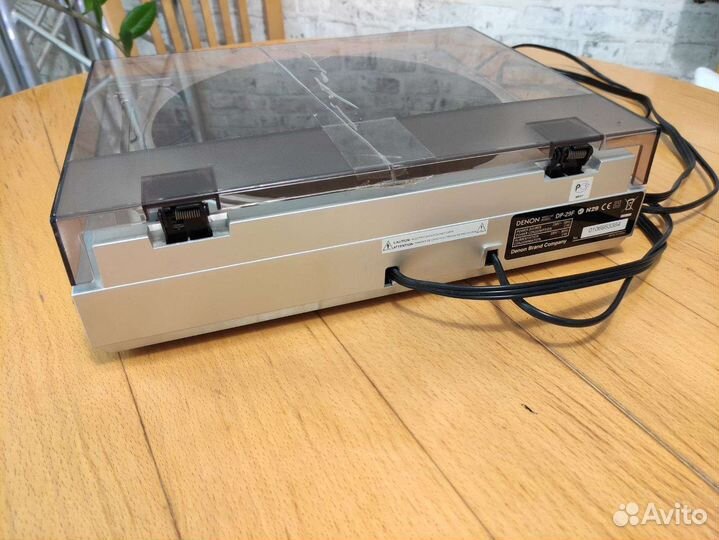 Проигрыватель винила Denon DP-297