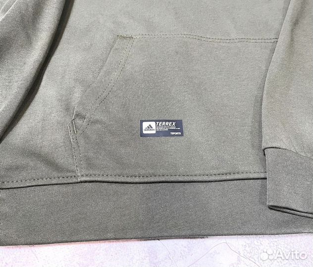 Спортивные костюмы Adidas