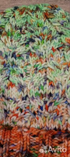 Шапка ручной работы из пряжи ручного крашения