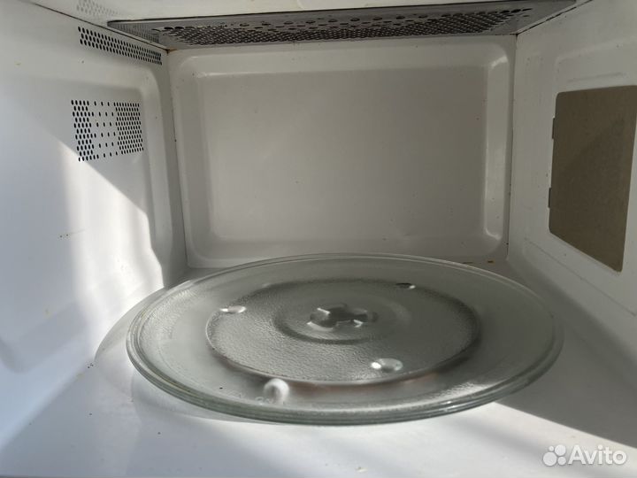 Микроволновка печь бу на запчасти или под ремонт