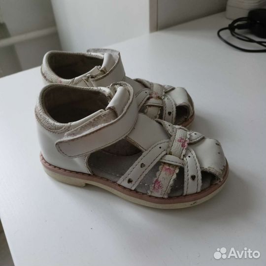 Босоножки для девочки 22 размер