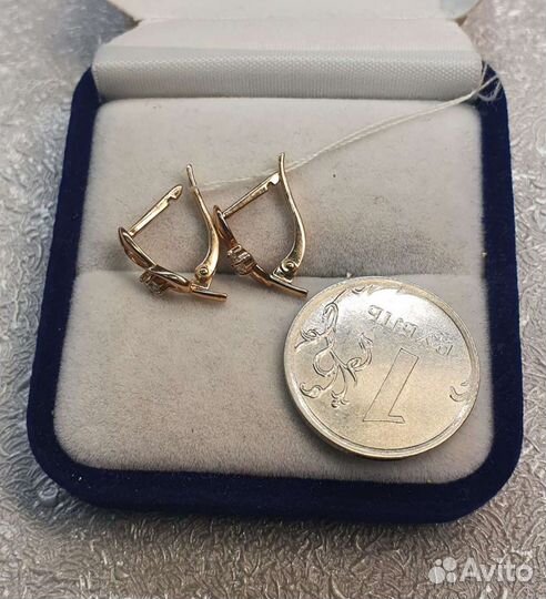 Золотые серьги 1,91гр