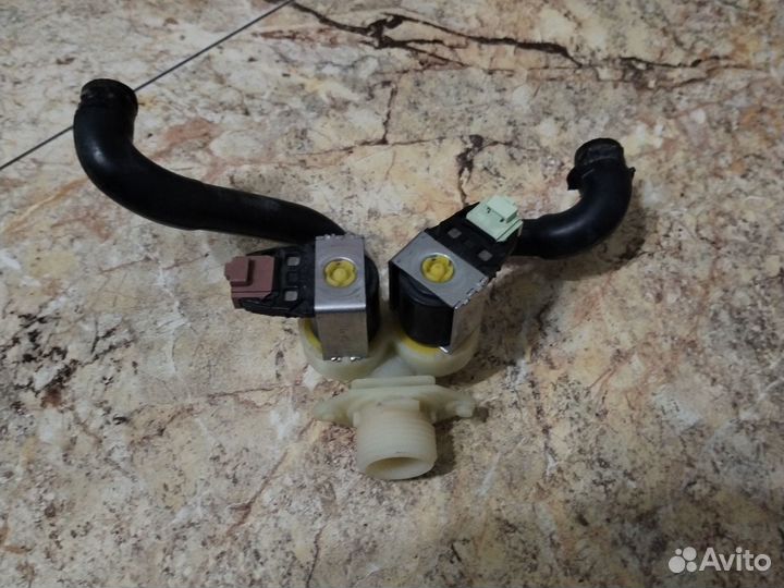 Клапан заливной для Zanussi ZWQ5101