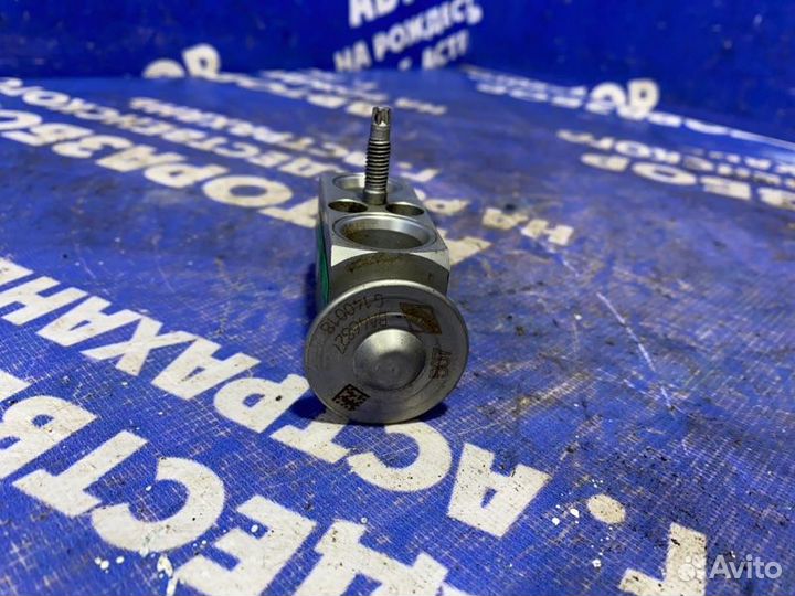 Клапан кондиционера Ford Focus 3 седан pnda 2012