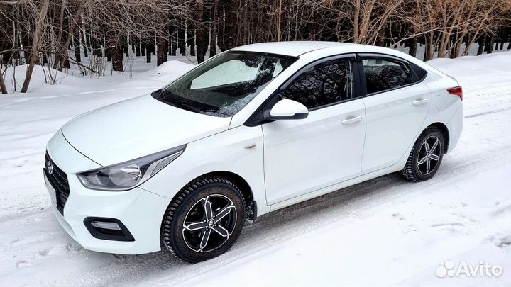 Аренда авто без водителя Hyundai Solaris