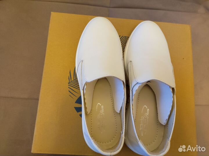 Новые слипоны медицинские Marko нат. кожа р 36