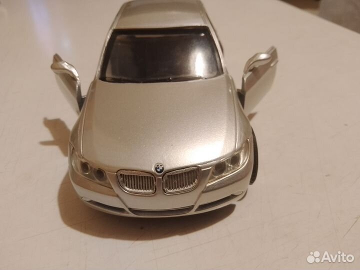 Машинка bmw