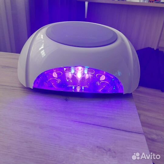 Лампа для ногтей