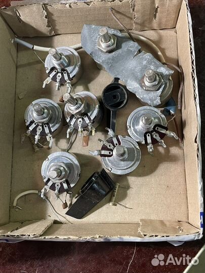 Запчасти для старых советских гитар