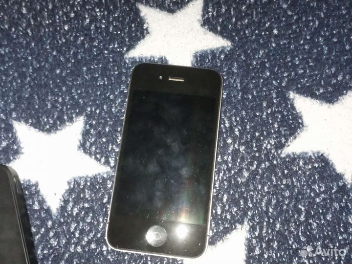Телефон iPhone 4s