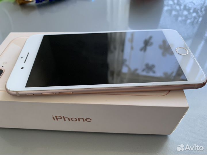 Телефон iPhone 8 plus