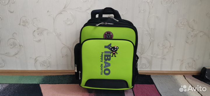 Детский рюкзак для спорта и отдыха на колёсиках