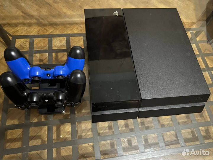 Sony PlayStation 4