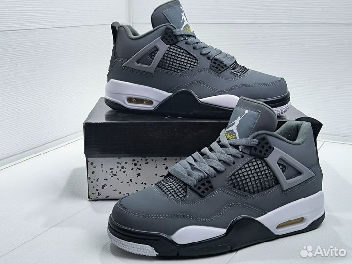 Кроссовки Nike air jordan 4