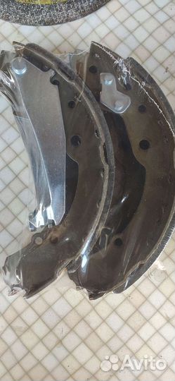 Тормозные колодки задние на volkswagen polo