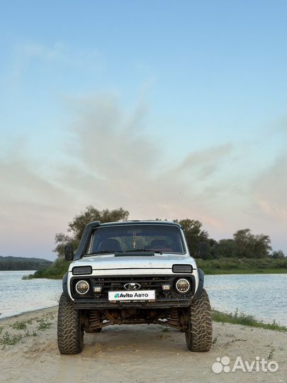 LADA 4x4 (Нива) 1.7 МТ, 1996, 200 000 км