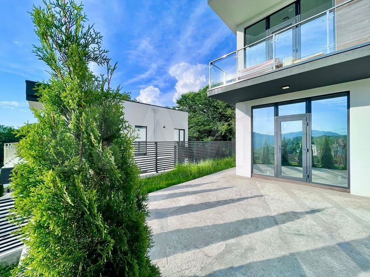 Дом 160 м² на участке 6 сот.