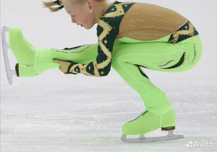 Костюм для выступления по фигурному катанию, б/у