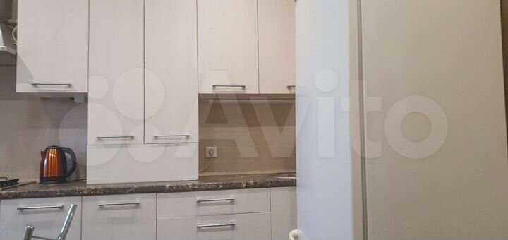 1-к. квартира, 42 м², 8/9 эт.