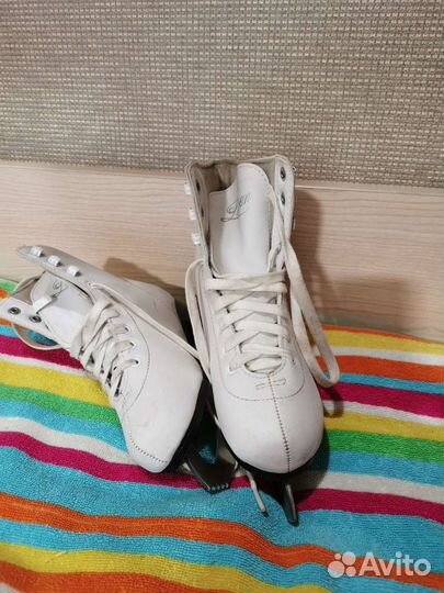 Коньки 33-34 р-р