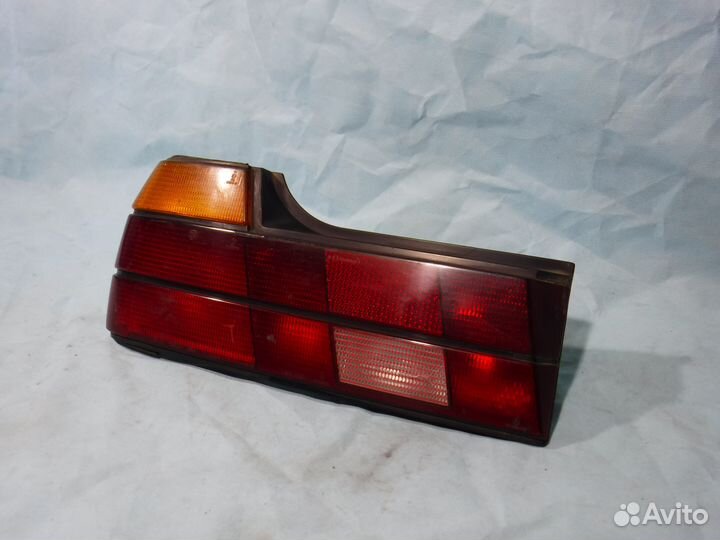 Фонарь задний левый BMW 7er E32 / бмв Е32