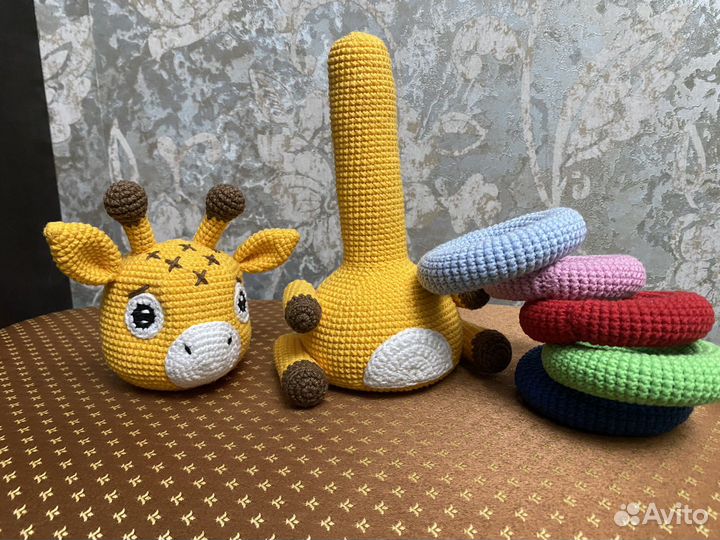 Жираф пирамидка