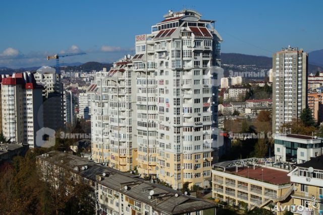 2-к. квартира, 65 м², 8/17 эт.